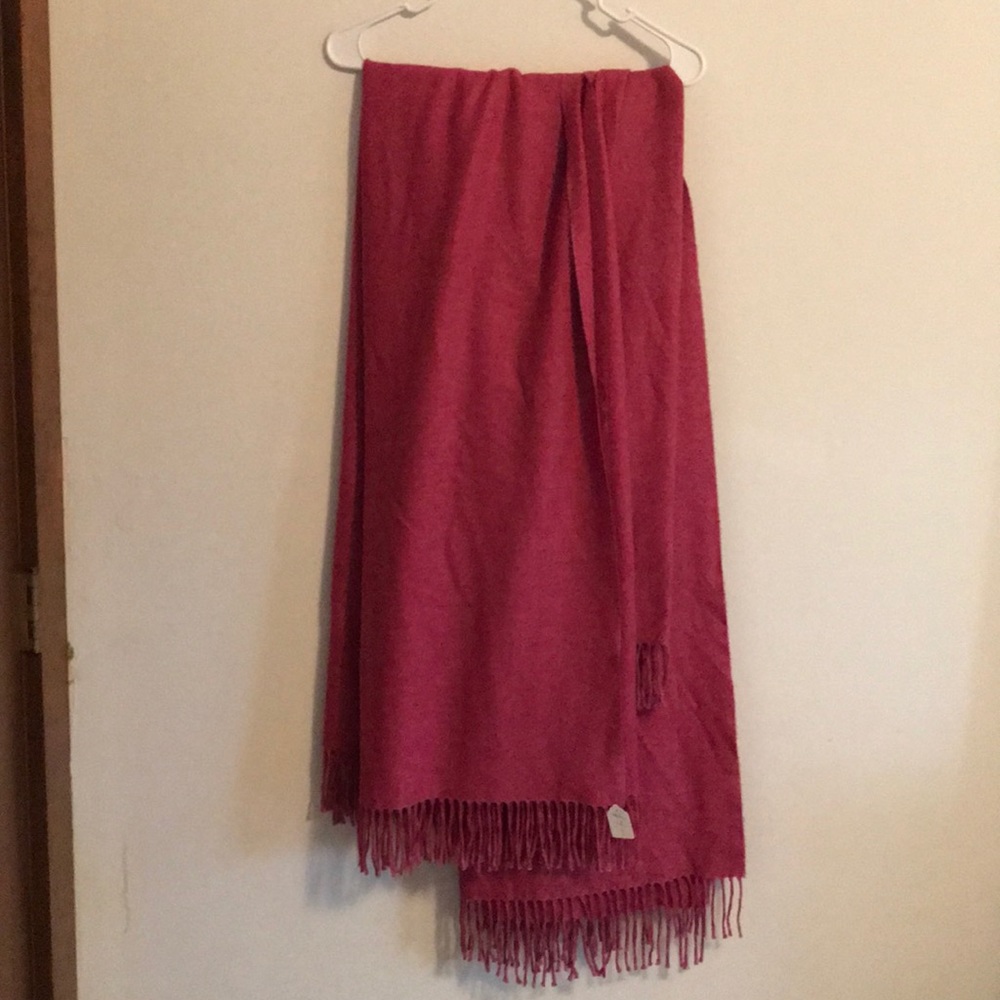 Simple things alpaca throw